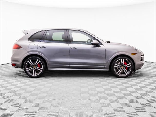 2014 Porsche Cayenne GTS