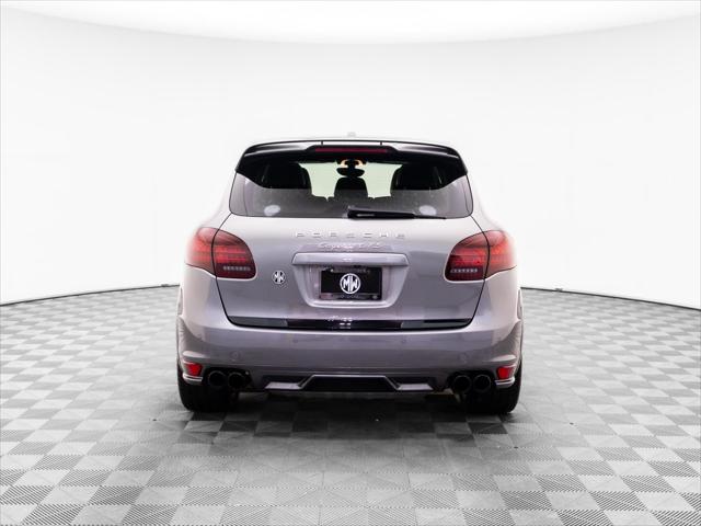 2014 Porsche Cayenne GTS