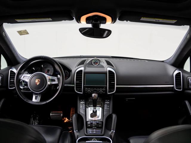2014 Porsche Cayenne GTS