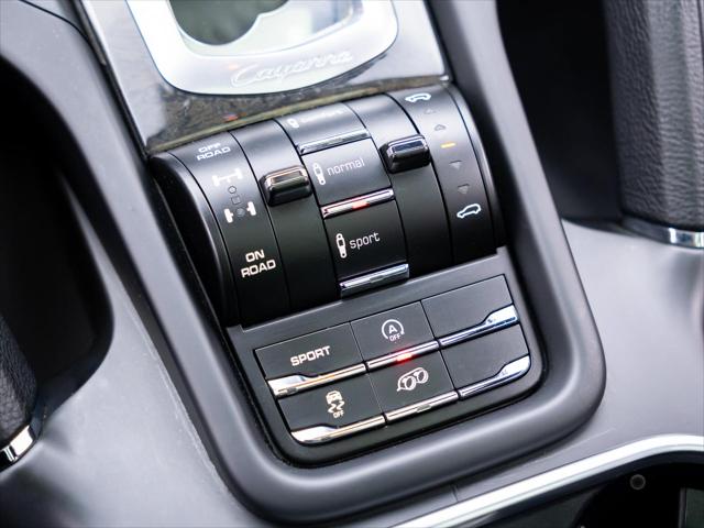 2014 Porsche Cayenne GTS