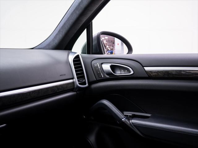 2014 Porsche Cayenne GTS