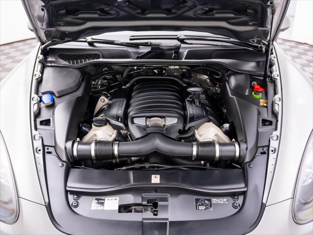 2014 Porsche Cayenne GTS