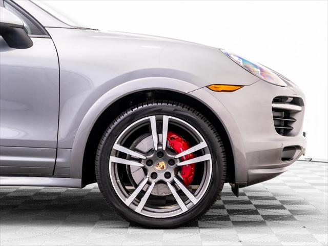2014 Porsche Cayenne GTS