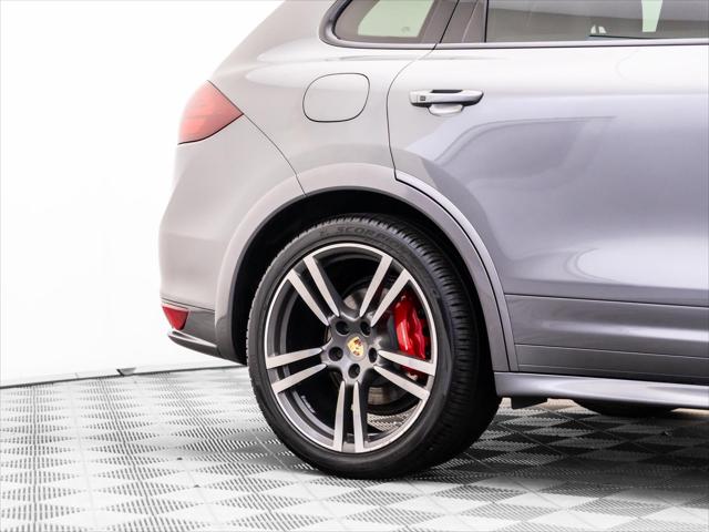 2014 Porsche Cayenne GTS