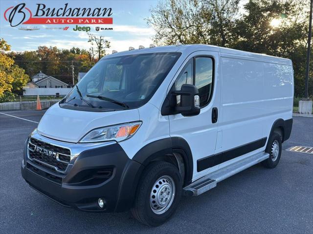 2025 RAM ProMaster 2500 Cargo Van Tradesman Low Roof 136 WB w/Pass Seat 2025 RAM ProMaster 2500 Cargo Van Tradesman Low Roof 136 WB w/Pass Seat