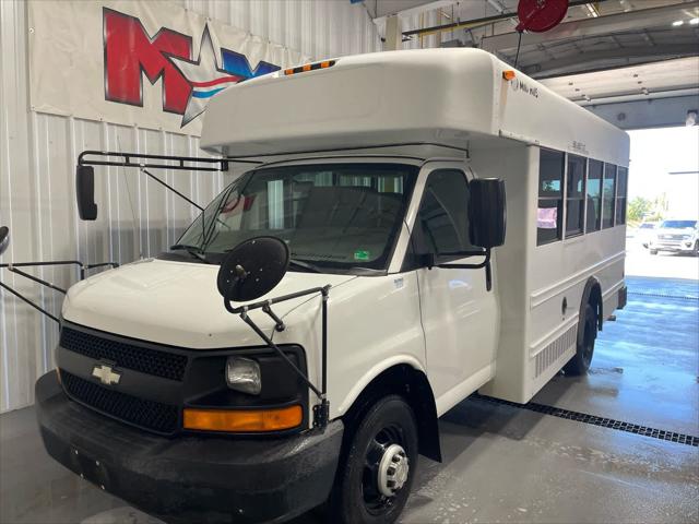 2008 Chevrolet Express Cutaway Work Van 2008 Chevrolet Express Cutaway Work Van