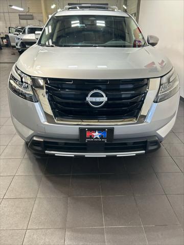 2024 Nissan Pathfinder SL 4WD 2024 Nissan Pathfinder SL 4WD
