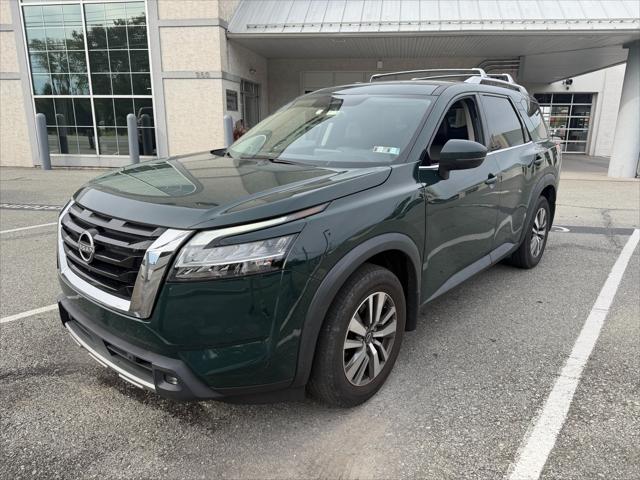 2022 Nissan Pathfinder SL 4WD