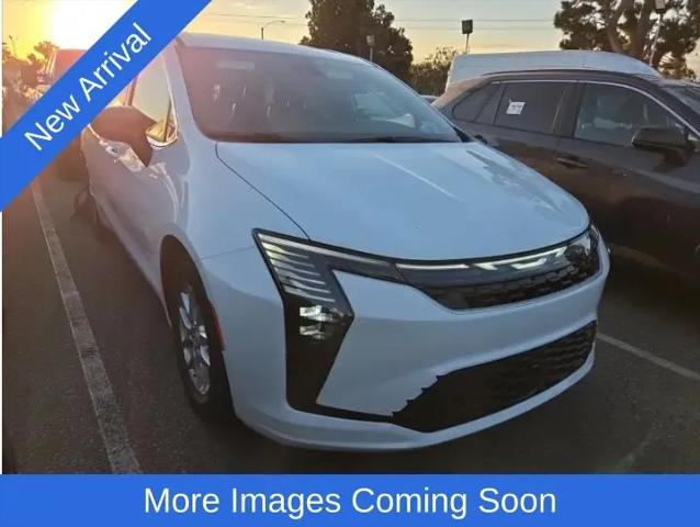 2027 Chrysler Pacifica Select for sale in Banning, CA