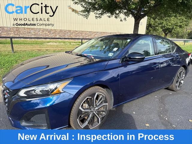 2023 Nissan Altima SR FWD for sale in Shawnee, KS