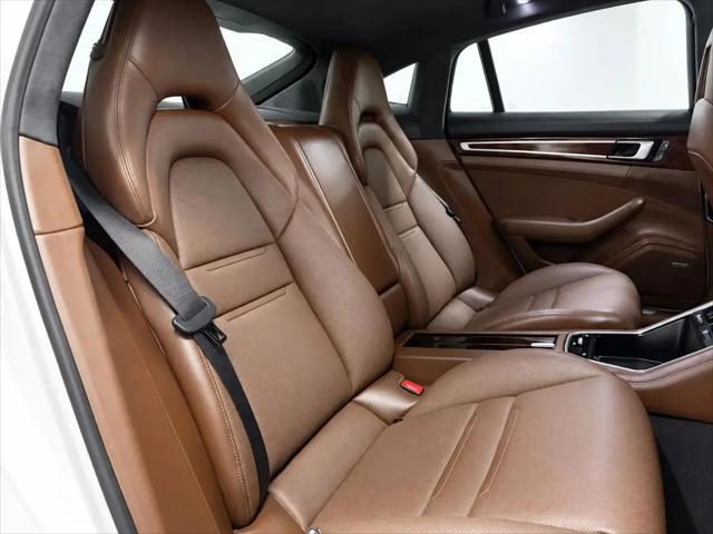 2018 Porsche Panamera Turbo