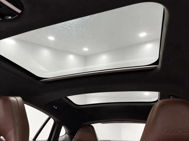 2018 Porsche Panamera Turbo