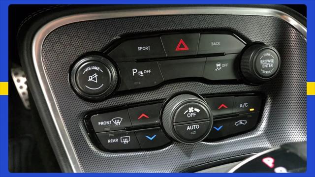 2015 Dodge Challenger SXT Plus