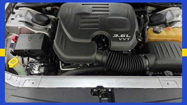 2015 Dodge Challenger SXT Plus