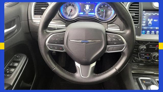 2020 Chrysler 300 Touring L