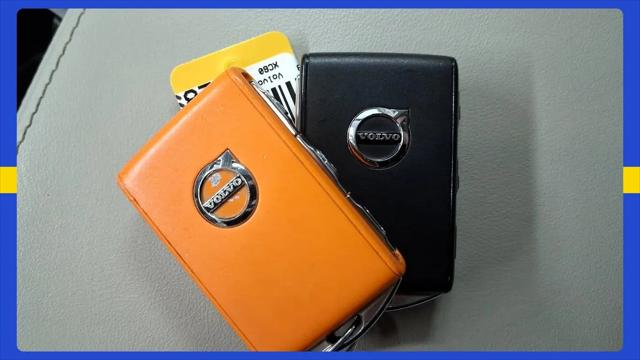 2023 Volvo XC60 B5 Plus Bright Theme
