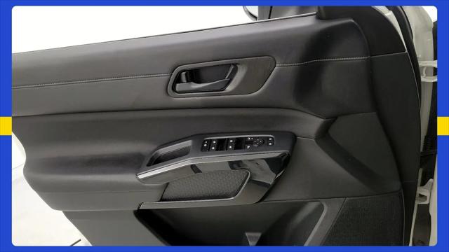2024 Nissan Pathfinder SV FWD