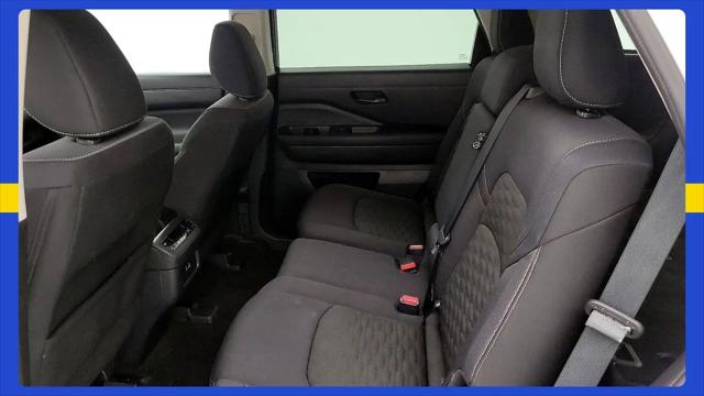 2024 Nissan Pathfinder SV FWD