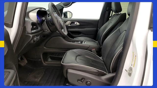 2023 Chrysler Pacifica Limited AWD