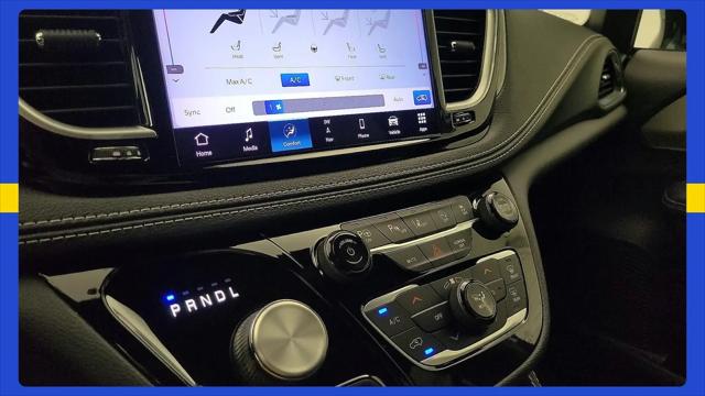 2023 Chrysler Pacifica Limited AWD