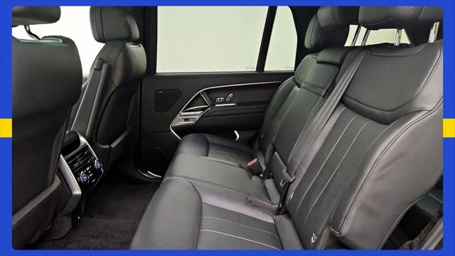 2025 Land Rover Range Rover P400 SE 7 Seat