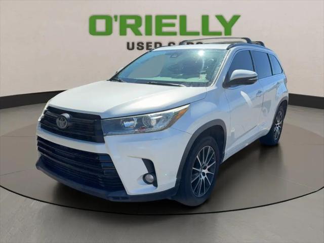 2018 Toyota Highlander SE for sale in Tucson, AZ
