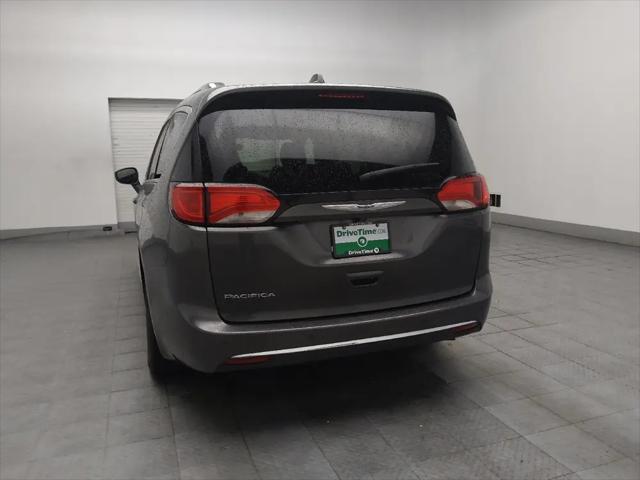 2020 Chrysler Pacifica Touring L