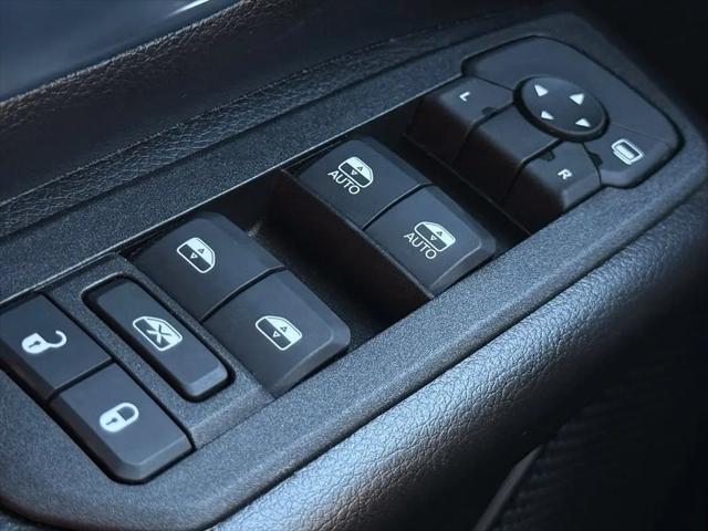 2025 Ram 1500 Big Horn Crew Cab 4x4 57 Box
