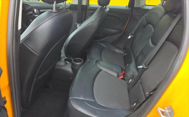 2015 MINI Hardtop Cooper