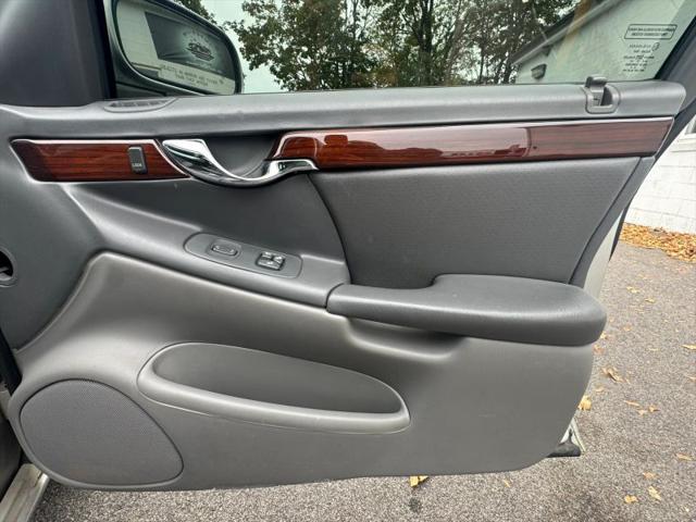 2005 Cadillac DeVille DTS