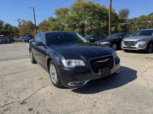 2017 Chrysler 300 Limited