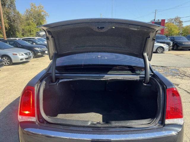 2017 Chrysler 300 Limited