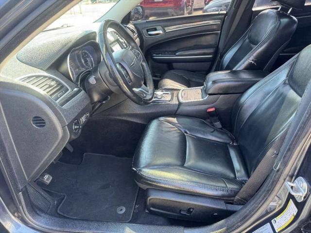 2017 Chrysler 300 Limited