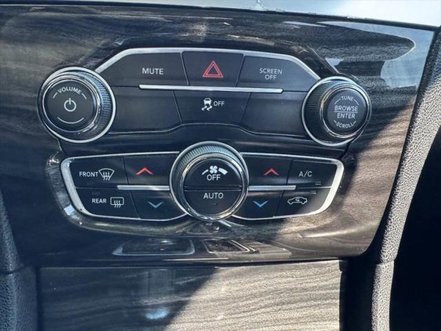 2017 Chrysler 300 Limited