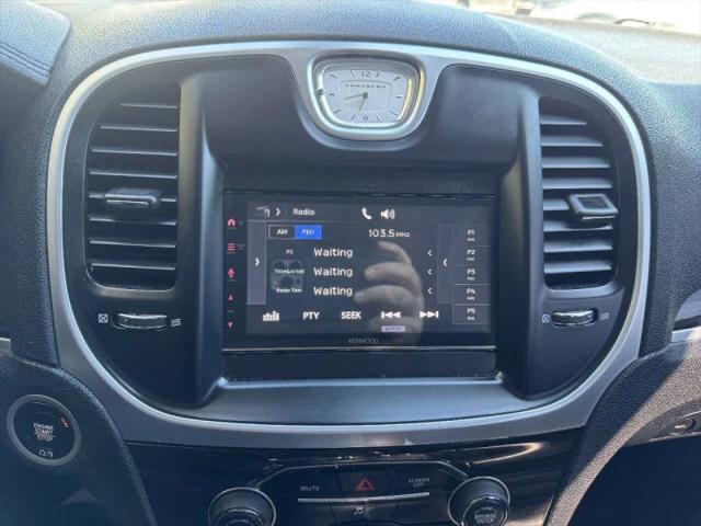 2017 Chrysler 300 Limited