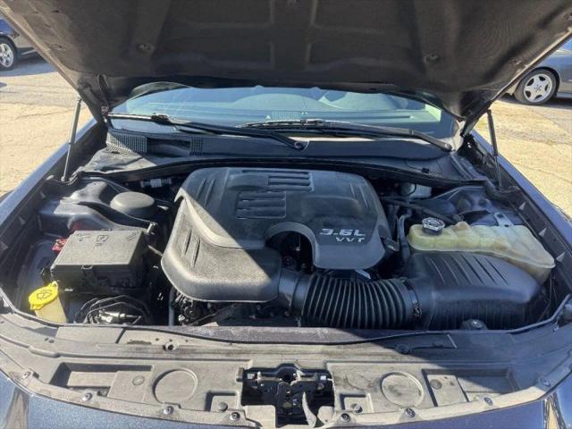 2017 Chrysler 300 Limited
