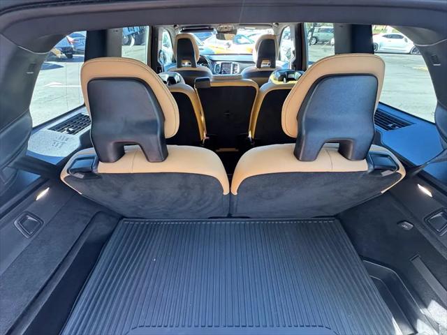 2017 Volvo XC90 T6 Momentum