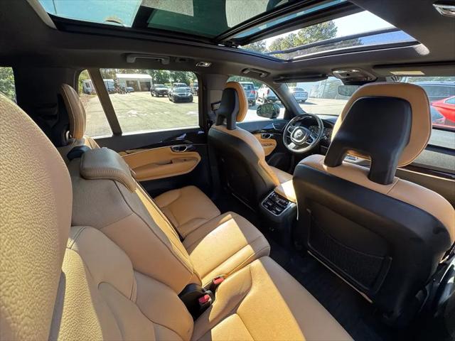 2017 Volvo XC90 T6 Momentum