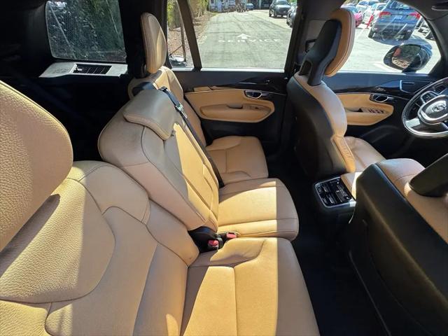 2017 Volvo XC90 T6 Momentum