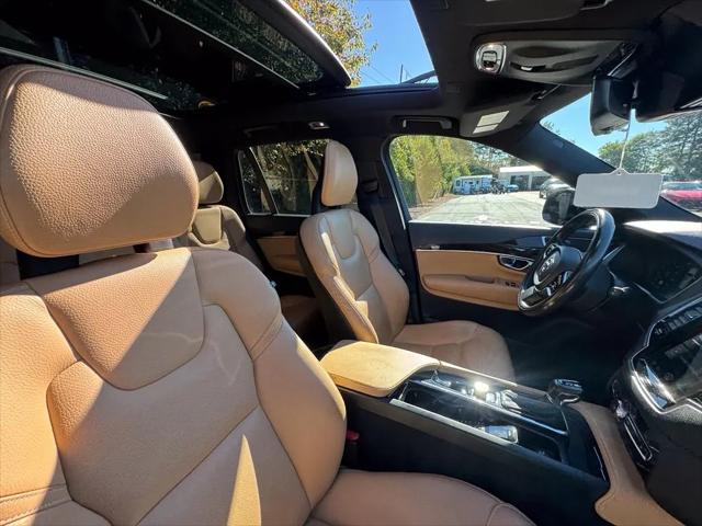 2017 Volvo XC90 T6 Momentum