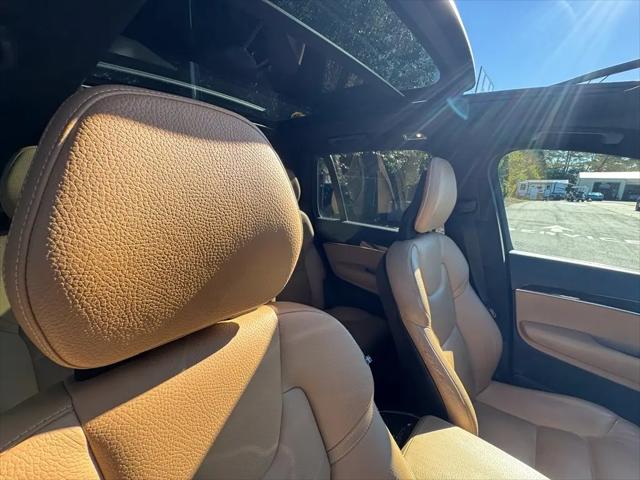 2017 Volvo XC90 T6 Momentum