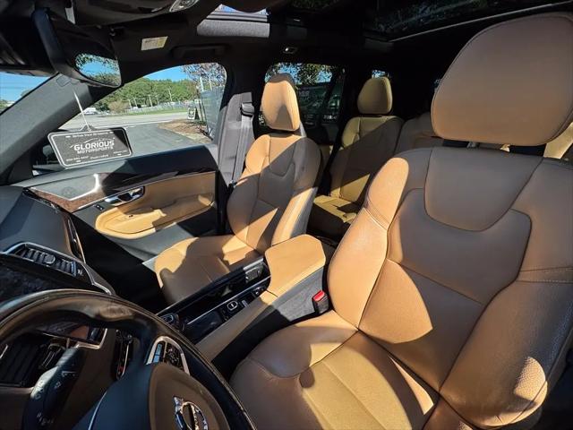 2017 Volvo XC90 T6 Momentum