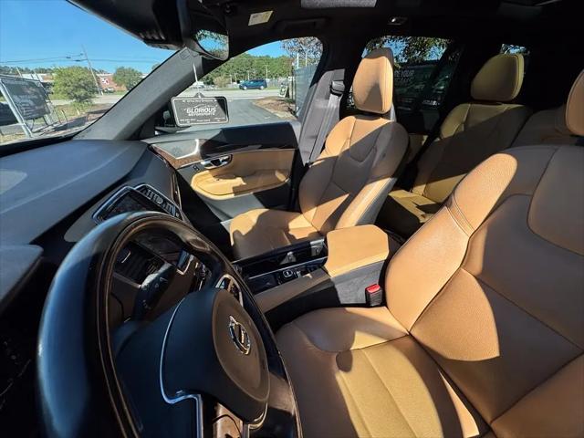 2017 Volvo XC90 T6 Momentum