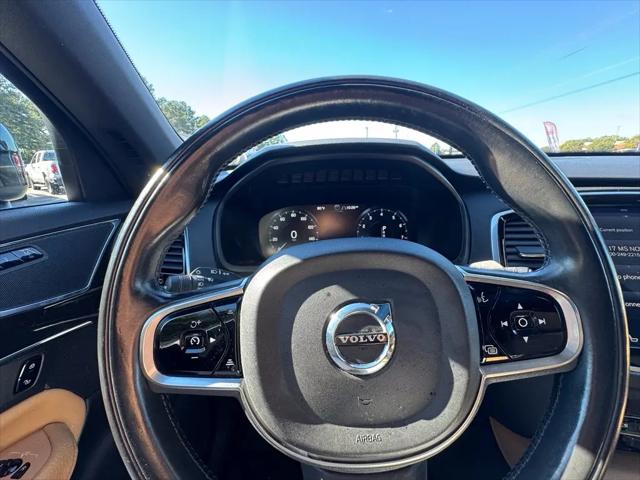 2017 Volvo XC90 T6 Momentum