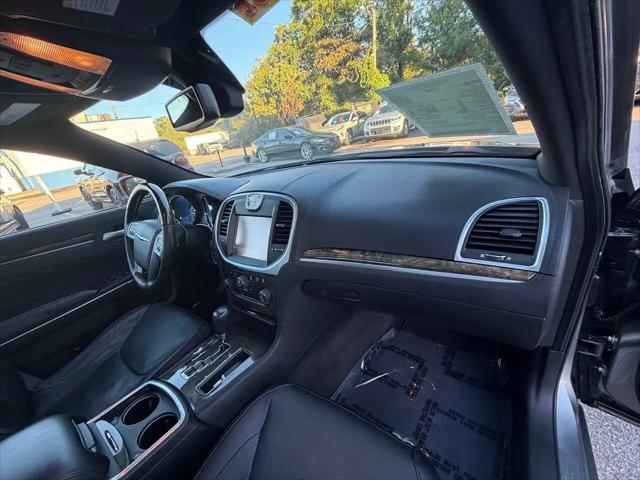 2011 Chrysler 300 Limited