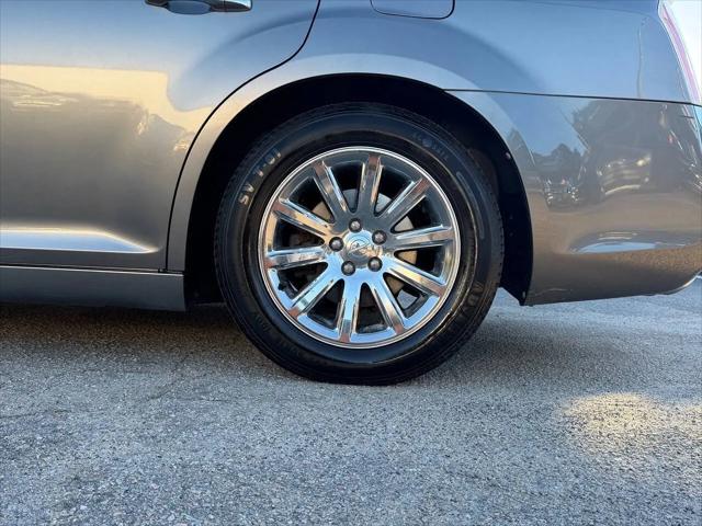 2011 Chrysler 300 Limited