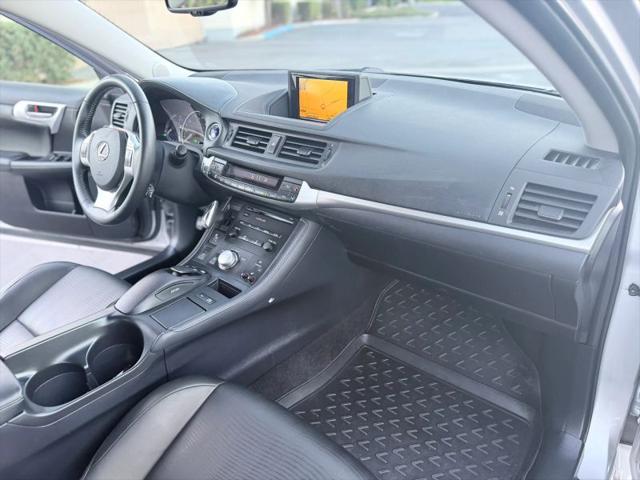 2012 Lexus CT 200h Premium