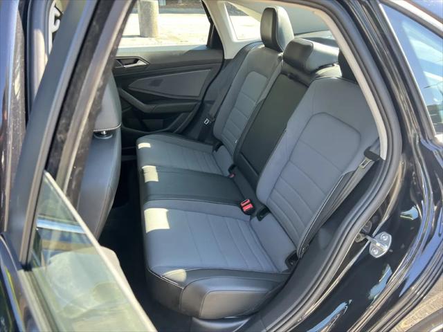 2025 Volkswagen Jetta 1.5T SE