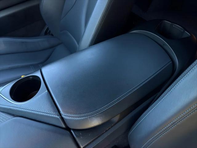 2019 BMW i8 Roadster