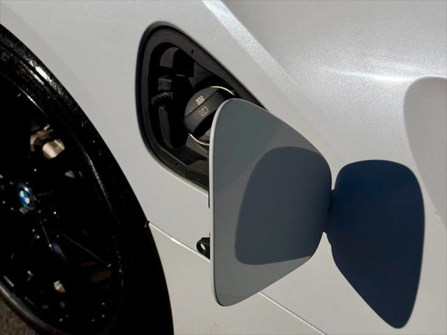 2019 BMW i8 Roadster